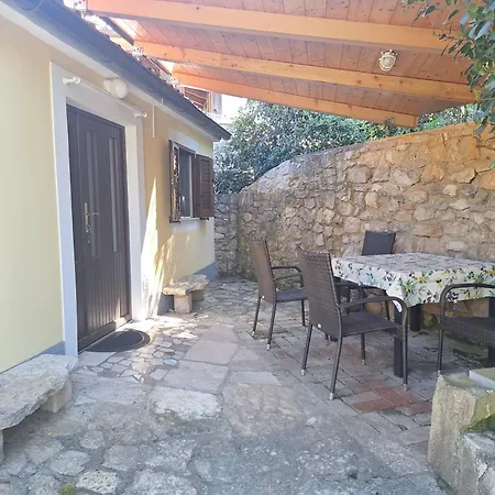 Filomena Apartment Nerezine